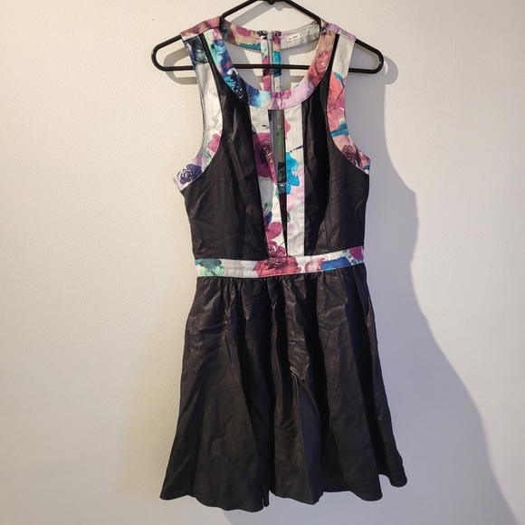 Keepsake the label dress - Picture 3 of 9